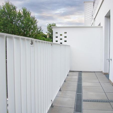 וינה Flat2Go Modern Apartments - Harmony Of City And Nature מראה חיצוני תמונה