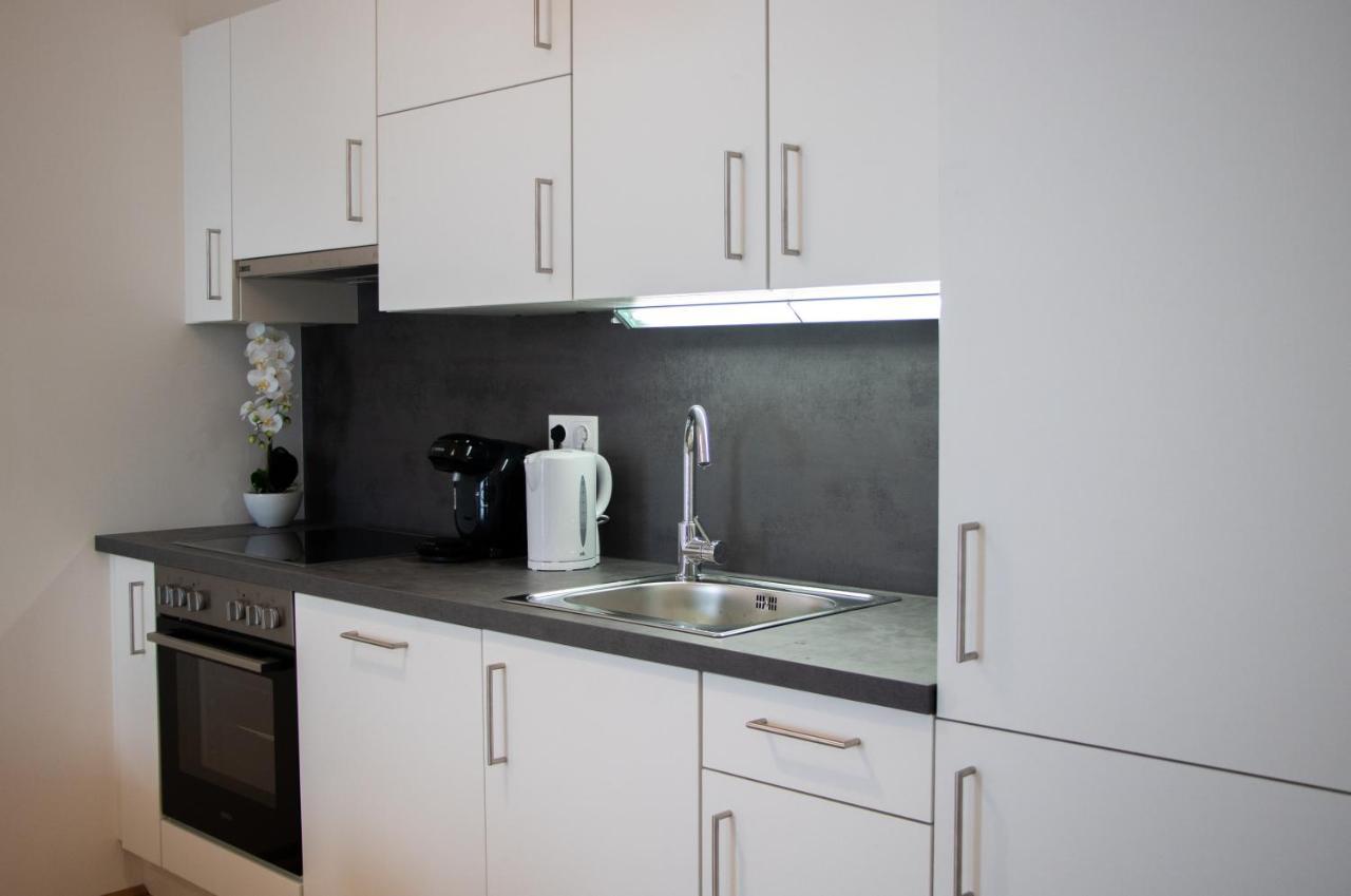 וינה Flat2Go Modern Apartments - Harmony Of City And Nature מראה חיצוני תמונה