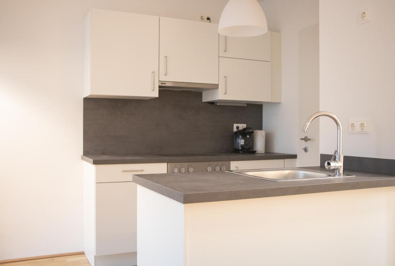 וינה Flat2Go Modern Apartments - Harmony Of City And Nature מראה חיצוני תמונה